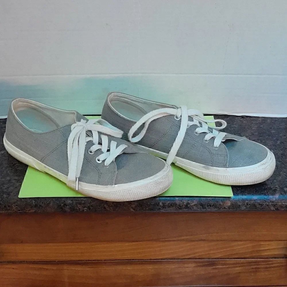 Lauren Ralph Lauren Grey Flax Jolie Sneakers...EUC